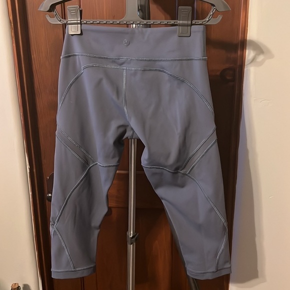 Lululemon Cool to Street Crop Legging Dusty Blue Size 4 - Picture 2 of 4